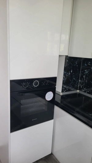 De inchiriat apartament cu 2 camere la Papadie, etaj 3, renovat, 500 E - imagine 19