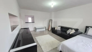 Apartament cu 3 camere de vanzare, 75.77 mp, in Carpati 2