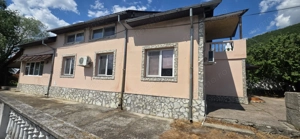 Pensiune cu acces direct la Dunare si teren de peste 6.000 mp, Berzasca - imagine 4