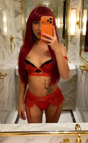 Transexuala Victoria Venita Noua in Romania!