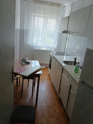 Închiriez apartament cu 3 camere  - imagine 4