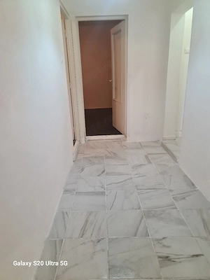 Închiriez apartament nemobilat cu 3 camere la etajul 1 in zona Circumvalatiunii Timisoara  - imagine 4