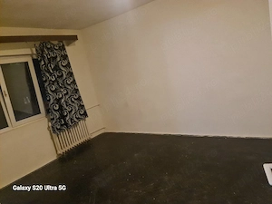Închiriez apartament nemobilat cu 3 camere la etajul 1 in zona Circumvalatiunii Timisoara 