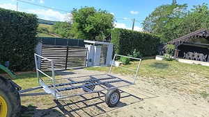 Vând trailer baloți ,310 170 pret.4.500 