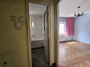 Apartament 2 camere-etaj 1   Zona Eminescu (Profi) - imagine 3