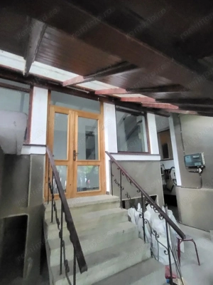 Casa ultracentrala, 4 niveluri(D+P+2),Suprafata utila 168 mp,Teren 117 mp - imagine 8
