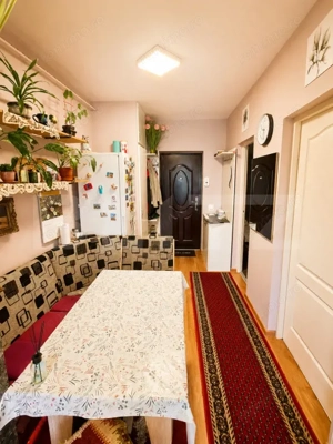 Apartament decomandat, mobilat si utilat, 32,5 mp utili, balcon - imagine 2