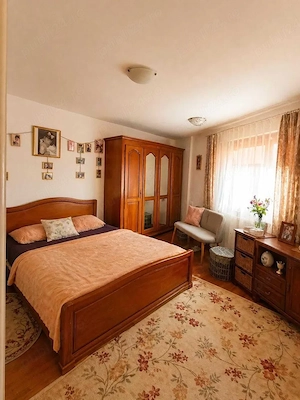 Casă cu 2 locuințe, centrală, garaj și grădină, teren 415 mp, Mezeș Șos Chitilei  Bucureștii noi - imagine 7