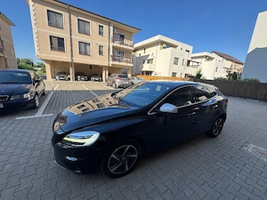 Volvo v40 2018 automat R - imagine 3