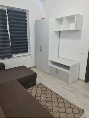 garsoniera de inchiriat cu toate uitilotatile incluse in pret!!! - imagine 3