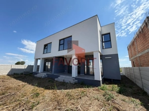 Duplex | COMISION 0 | Curte amenajata | Toate utilitatile | 3 Bai | - imagine 17
