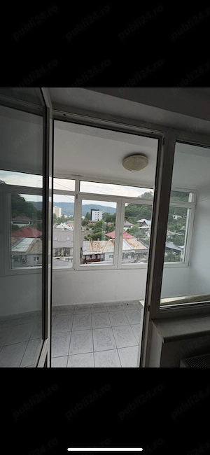 Apartament 3 camere de închiriat - centru, zona 0,Str Petru Rareș  - imagine 9