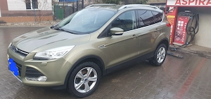 Ford kuga an. 2014 decembrie benzina gpl