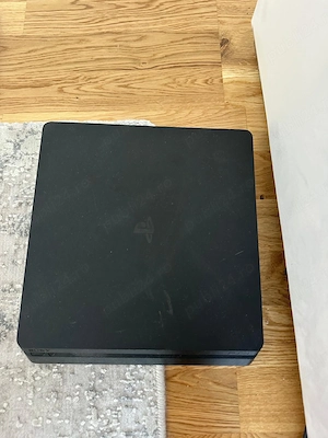 PS 4  utilizat plus jocuri 
