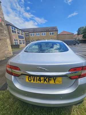 Jaguar XF Luxury 2.2 Diesel Automat - imagine 8
