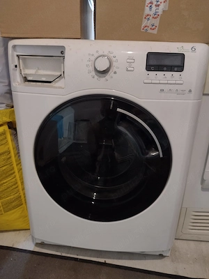 Vand masina spalat si uscator Whirlpool