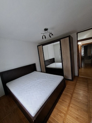 Proprietar vand ap. 2 camere decomandat,zona comisariat - imagine 5