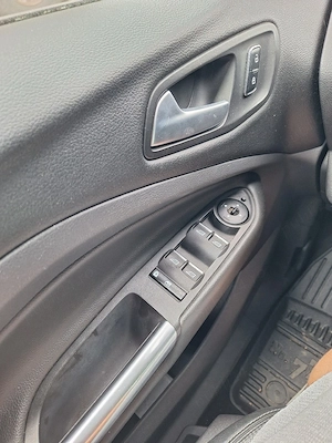 Ford Kuga 2.0 4x4 - imagine 5