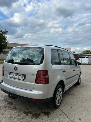 Vând Vw Touran facelift