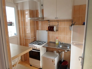 Garsonieră , an 2013 , 27 mp cu balcon de 4 m închis  , mobilată  în zona Dedeman, Giurgiului , et. 