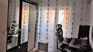 Apartament - 2 camere semidecomandat et 3 din 4 Calarasi zona Biserica Anastasia - imagine 5