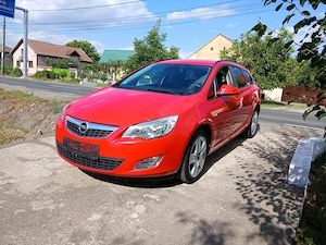 Opel astra j an 2011 benzina 1.6 klimatronic adusă recent germania  - imagine 5