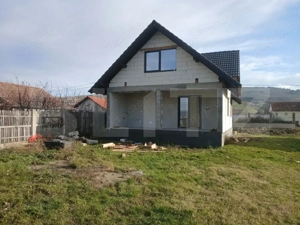 Casa individuala,cu 4 camere, 135 mp utili,Totoi - imagine 3