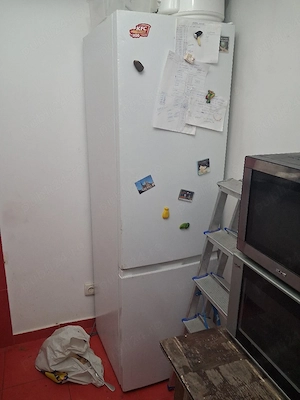 vand diverse lucruri si obiecte dintr o garsoniera pe care vreau sa o evacuez 