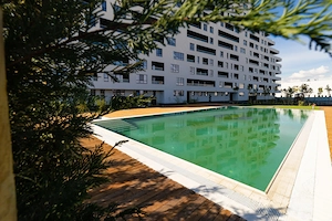 Apartament nou finisat in cel mai spectaculos ansamblu din Constanta - Gran Via Marina - imagine 2