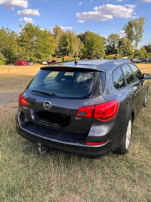 Opel Astra J 2011 inmatriculat - imagine 3