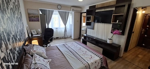 Garsonieră de închiriat, 27 mp, complet mobilată și utilată - Târgu Jiu - imagine 13