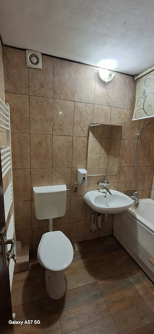 Garsonieră de închiriat, 27 mp, complet mobilată și utilată - Târgu Jiu - imagine 14