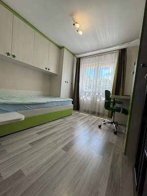 Vând Apartament cu 3 camere, decomandat, etaj intermediar, 68 mp + acces la 100 mp spațiu depozitare - imagine 7