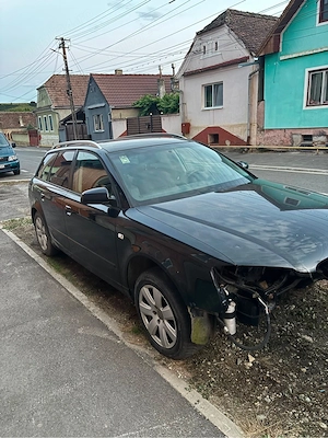 Dezmembrez Audi A4 B7 - imagine 5