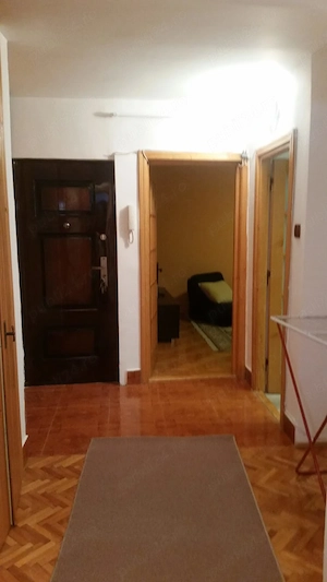 Vand apartament 2 camere decomandat Lipovei  - imagine 3