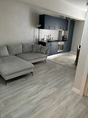 Apartament de închiriat în complexul Royal Town  - imagine 2