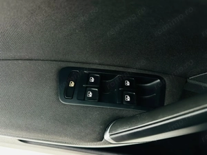 VOLKSWAGEN GOLF 2020 1.6D E6 Garantie 12 Luni Rate Avans 0 Doar Cu Buletinul - imagine 13