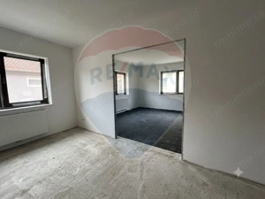 O proprietate rară în Ghimbav  potențial excelent pentru investiție - imagine 8