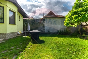 CASA 4 CAMERE SINGURA IN CURTE RENOVATA| BECI |STR. MIRASLAU GRIVITEI - imagine 9