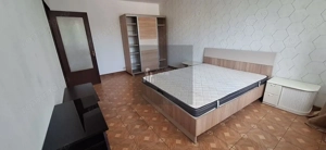 Garsoniera decomandata etaj 1- 6 minute Metrou Piata Sudului