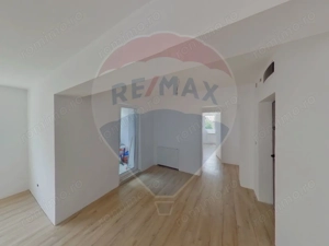 APARTAMENT CU 4 CAMERE DE VANZARE - imagine 2