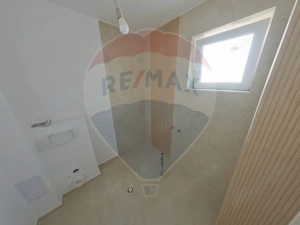 APARTAMENT CU 4 CAMERE DE VANZARE - imagine 8