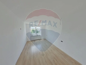 APARTAMENT CU 4 CAMERE DE VANZARE - imagine 3