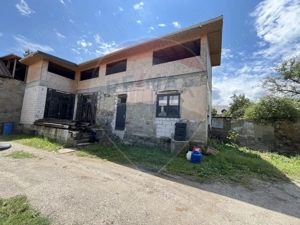 Casă / Vilă cu 5 camere de vânzare - imagine 13