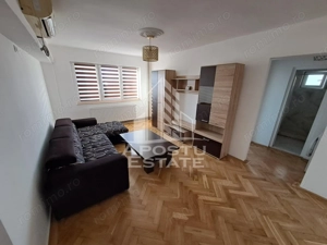 Apartament doua camere,Zona Banu Maracine