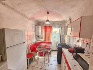 Apartament cu 3 camere - imagine 7