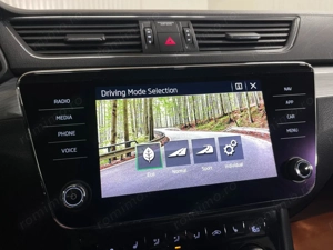 Skoda Superb - imagine 13