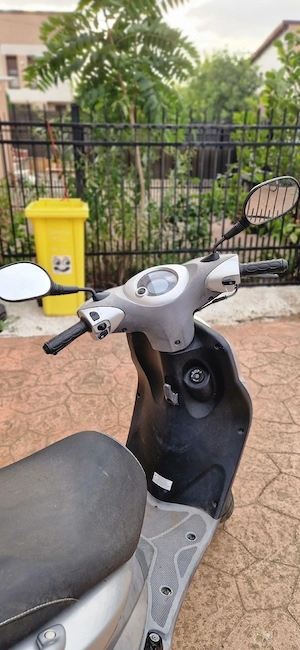 Închiriez Scuter Yamaha 49cc  - imagine 5