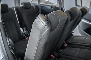 Opel Zafira 1.6 CDTI   2015    Pilot automat   Start Stop   Număr locuri: 7 - imagine 3