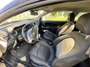 Mașina Alfa Romeo - imagine 5